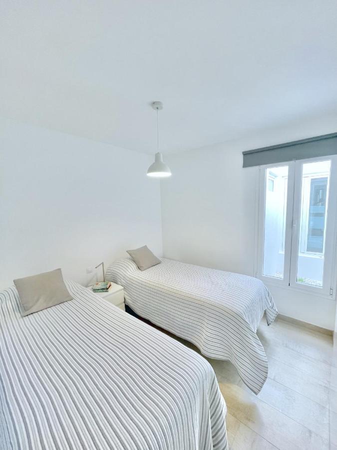 Casahost Townhouse Lise Villa ปูแอร์โตเดลคาร์เมน ภายนอก รูปภาพ