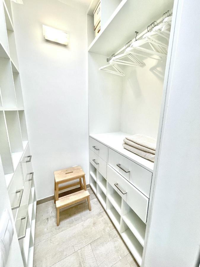 Casahost Townhouse Lise Villa ปูแอร์โตเดลคาร์เมน ภายนอก รูปภาพ