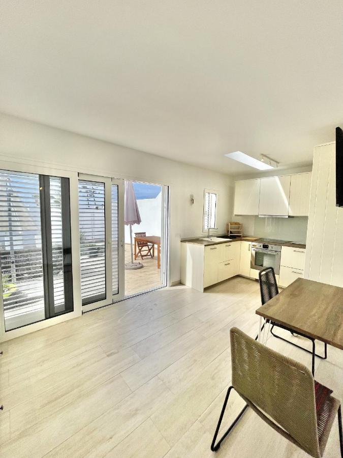 Casahost Townhouse Lise Villa ปูแอร์โตเดลคาร์เมน ภายนอก รูปภาพ