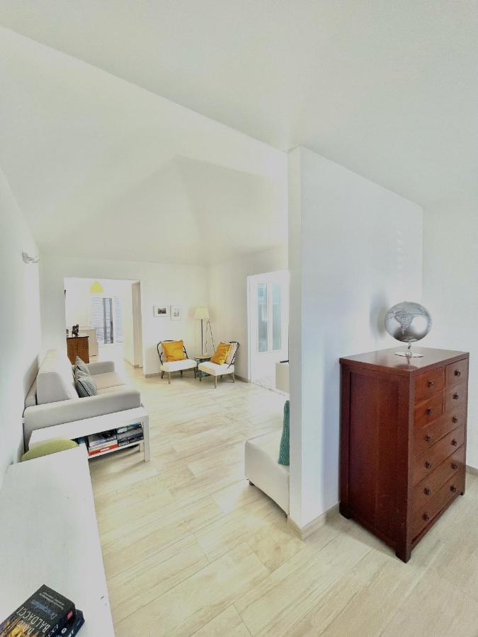 Casahost Townhouse Lise Villa ปูแอร์โตเดลคาร์เมน ภายนอก รูปภาพ