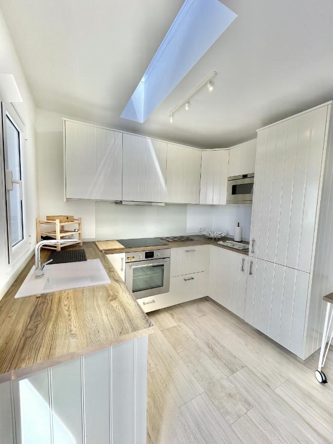 Casahost Townhouse Lise Villa ปูแอร์โตเดลคาร์เมน ภายนอก รูปภาพ