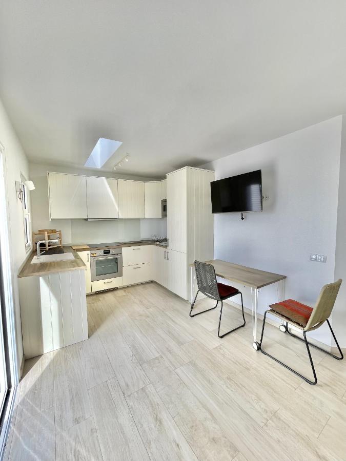 Casahost Townhouse Lise Villa ปูแอร์โตเดลคาร์เมน ภายนอก รูปภาพ